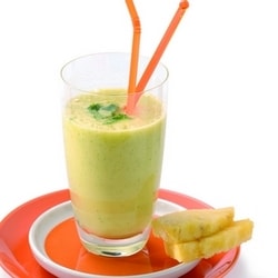 Pineapple And Coriander Juice With Fresh Ginger | Philips